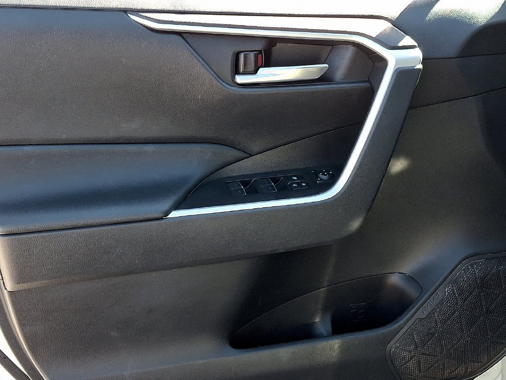Used 2024 Toyota RAV4 XLE w/ Convenience Package AWD/4WD image 15