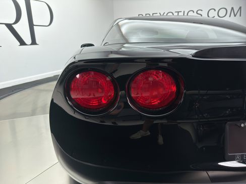 Used 2007 Chevrolet Corvette Z06 w/ Preferred Equipment Group RWD image 27