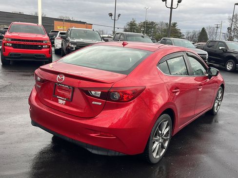 Used 2018 MAZDA MAZDA3 Touring image 5