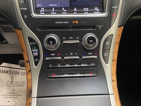 Used 2019 Lincoln Nautilus Select w/ Class II Trailer Tow Package image 25