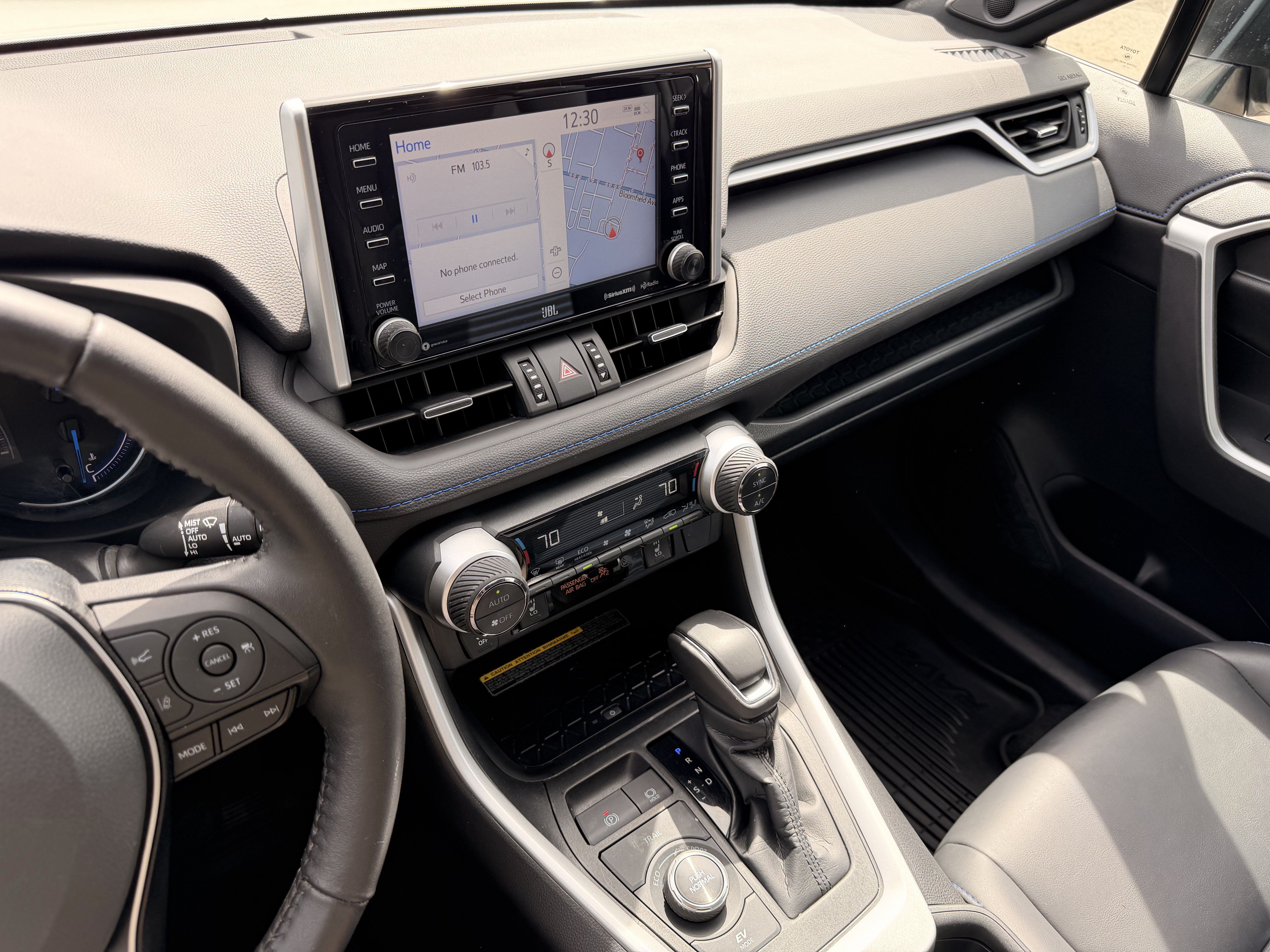 Used 2021 Toyota RAV4 XSE AWD/4WD image 18