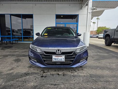 Used 2019 Honda Accord EX image 4
