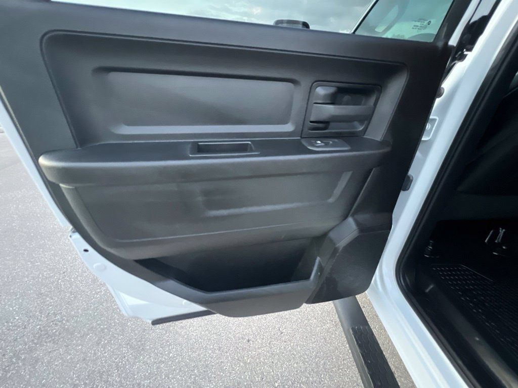 Used 2025 RAM 3500 Tradesman AWD/4WD image 16