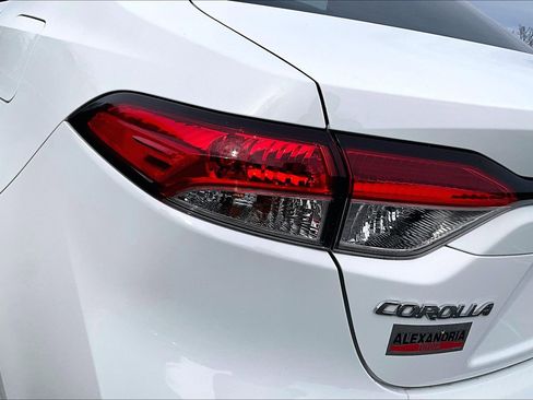 Used 2022 Toyota Corolla LE image 27