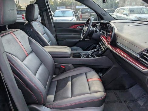 Used 2024 Chevrolet Traverse RS w/ LPO, Floor Liner Package image 12