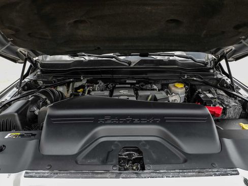 Used 2019 RAM 2500 Limited AWD/4WD image 46