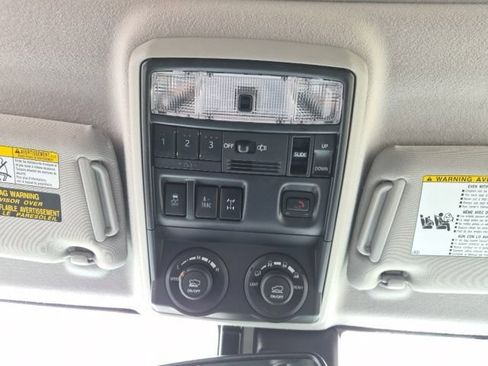 Used 2021 Toyota 4Runner TRD Off-Road Premium w/ Moonroof Package AWD/4WD image 36