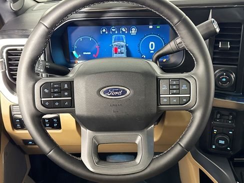Used 2025 Ford F250 Lariat w/ Lariat Ultimate Package AWD/4WD image 21