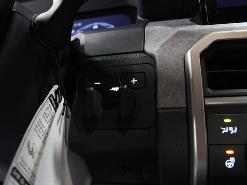 Used 2025 Toyota 4Runner Trailhunter image 84