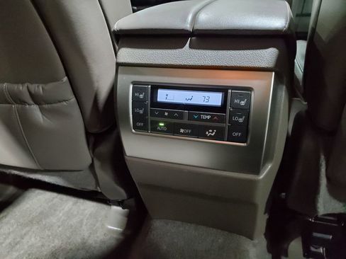 Used 2015 Lexus GX 460 w/ Premium Package image 23