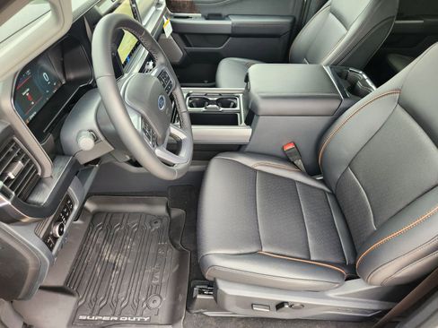 New 2026 Ford F250 4x4 Crew Cab Super Duty image 14