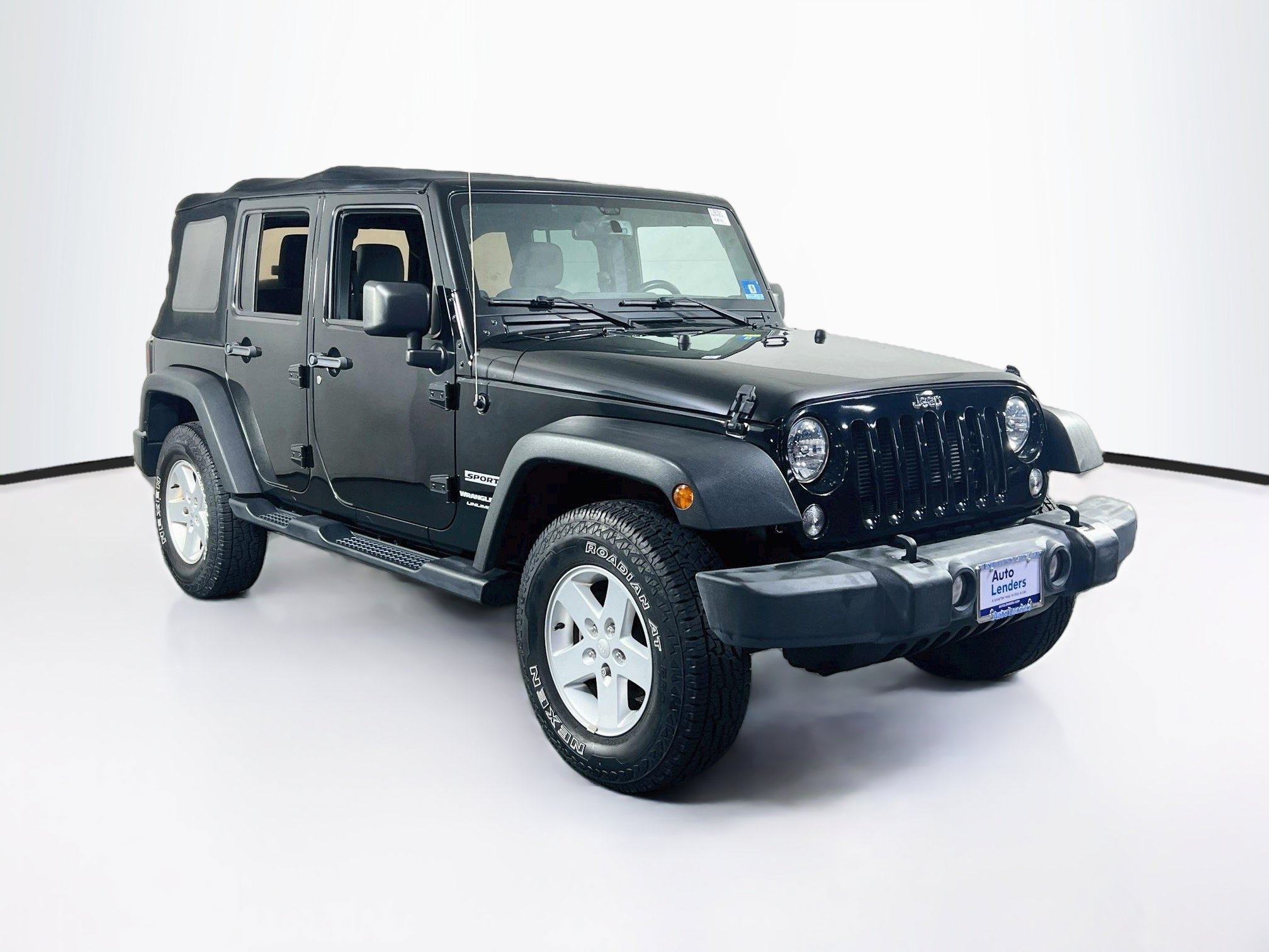 Used 2018 Jeep Wrangler Unlimited Sport S AWD/4WD image 3