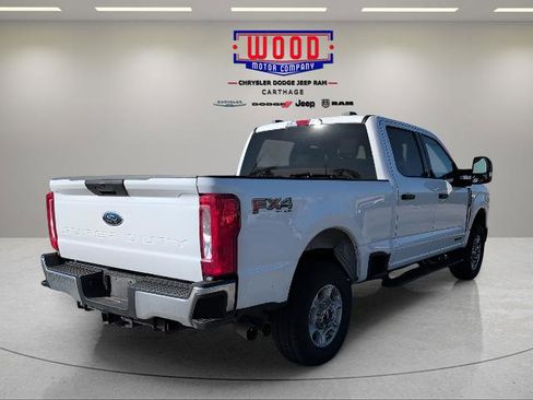 Used 2025 Ford F250 XLT w/ FX4 Off-Road Package image 3