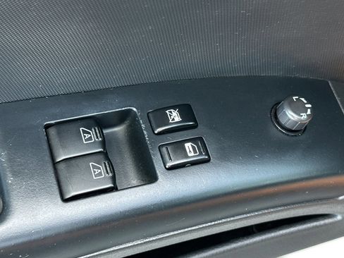 Used 2004 Nissan 350Z Touring image 12