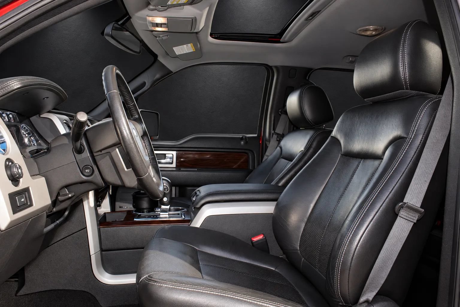 Used 2012 Ford F150 Lariat w/ Lariat Chrome Pkg AWD/4WD image 12