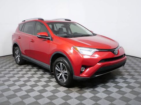 Used 2017 Toyota RAV4 XLE image 1