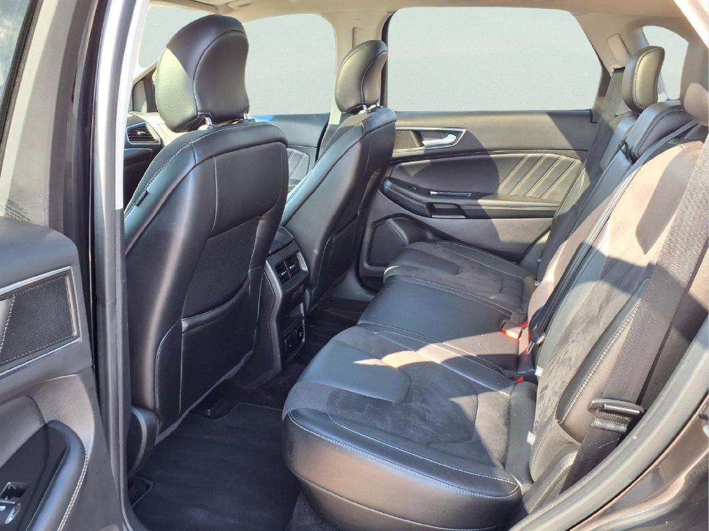 Used 2016 Ford Edge Sport w/ Equipment Group 401A AWD/4WD image 21
