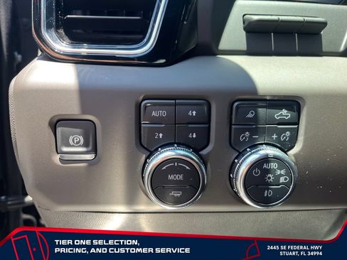 Used 2025 GMC Sierra 1500 Denali AWD/4WD image 15