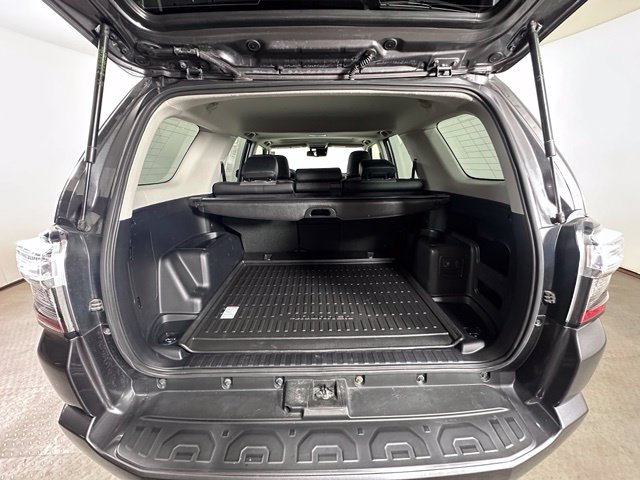 Used 2023 Toyota 4Runner SR5 Premium w/ Moonroof Package AWD/4WD image 27