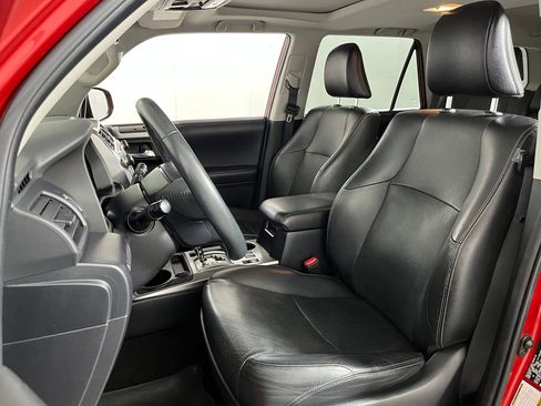 Used 2018 Toyota 4Runner Limited image 4