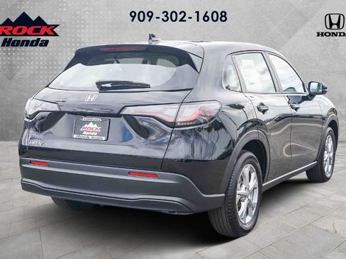 Certified 2025 Honda HR-V LX image 4