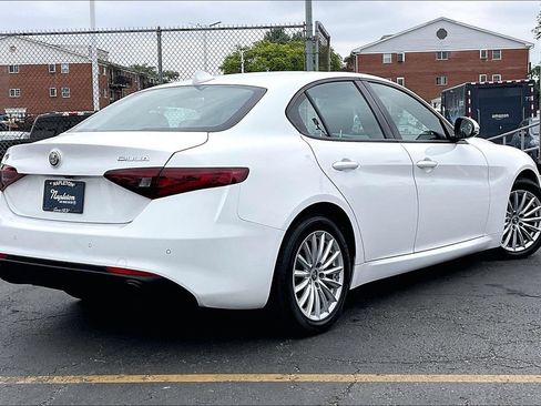 Used 2022 Alfa Romeo Giulia Sprint AWD/4WD image 12