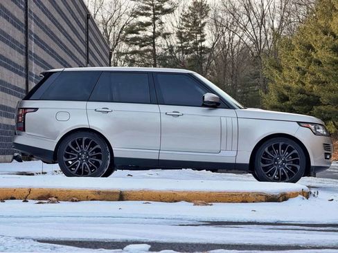 Used 2016 Land Rover Range Rover Supercharged AWD/4WD image 16