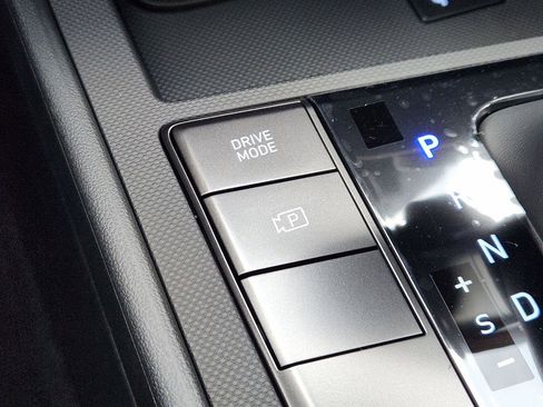 New 2026 Hyundai Elantra Sport image 19