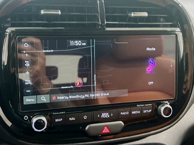 Used 2025 Kia Soul EX FWD image 13