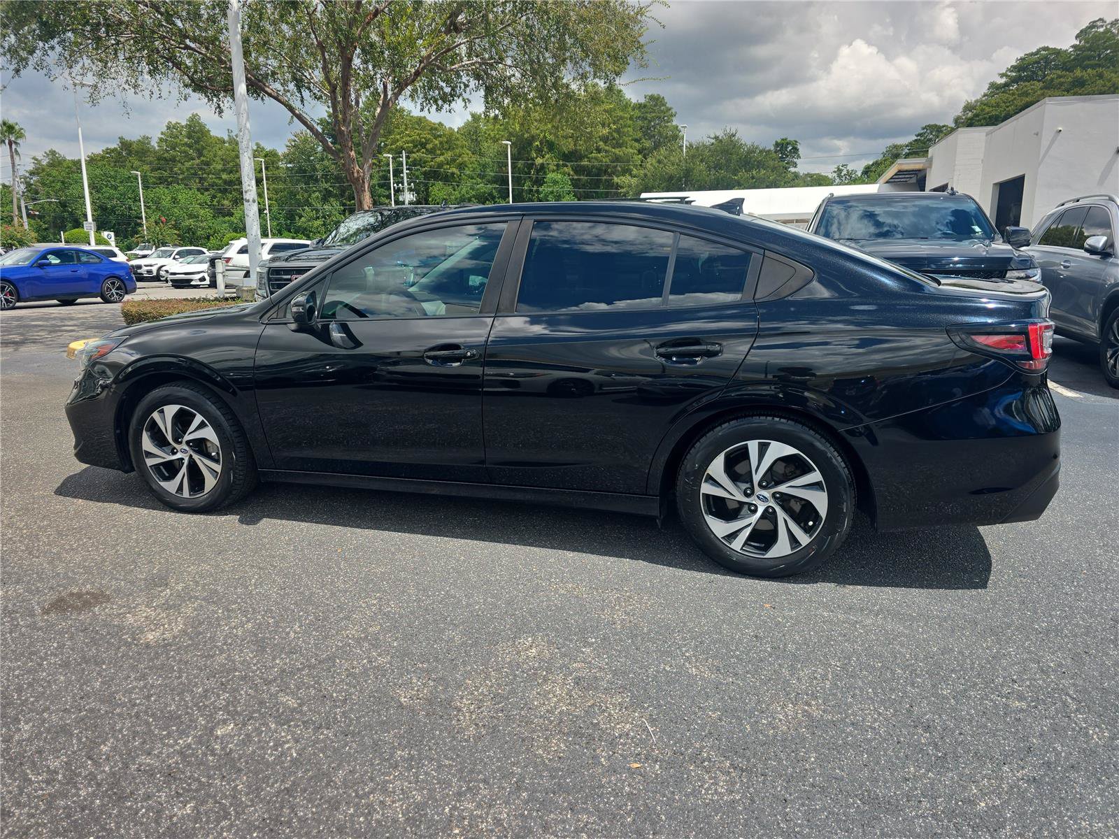 Used 2023 Subaru Legacy Premium AWD/4WD image 5