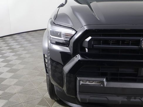 Used 2025 Toyota 4Runner SR5 image 12