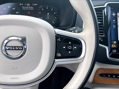 Used 2022 Volvo XC90 T6 Momentum w/ Advanced Package AWD/4WD image 21