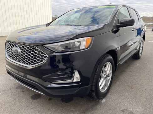 Used 2024 Ford Edge SEL w/ Convenience Package image 3