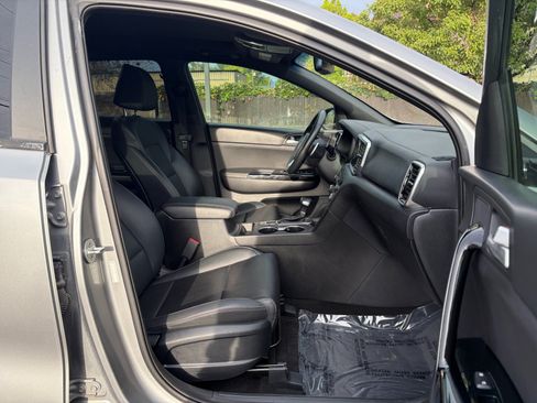 Used 2022 Kia Sportage Nightfall Edition w/ Nighfall AWD Premium Package image 28