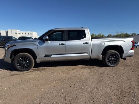 Used 2024 Toyota Tundra Platinum AWD/4WD image 2