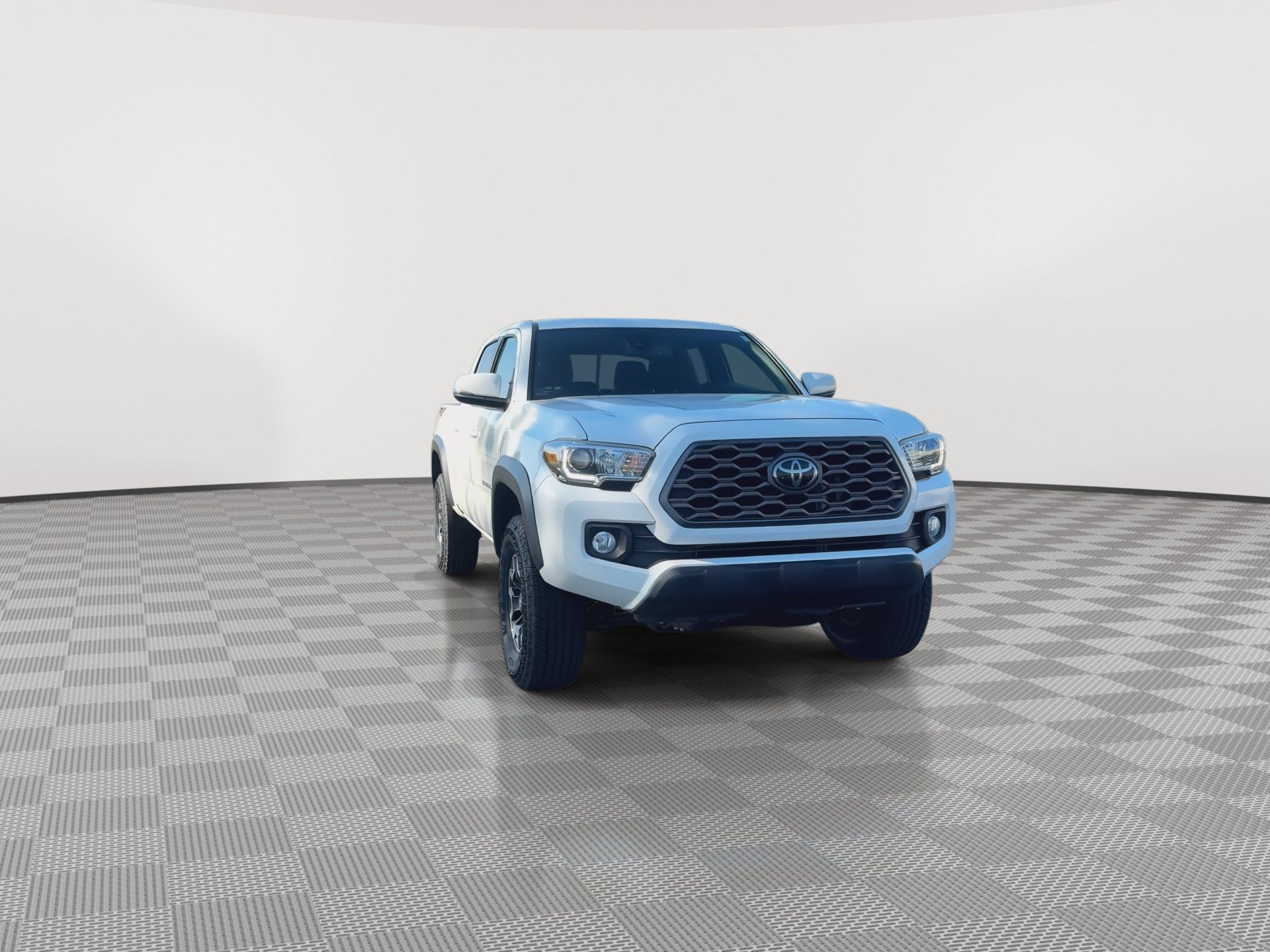 Used 2021 Toyota Tacoma TRD Off-Road w/ Technology Package AWD/4WD image 3