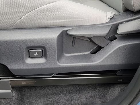 New 2026 Toyota Tacoma SR5 AWD/4WD image 8