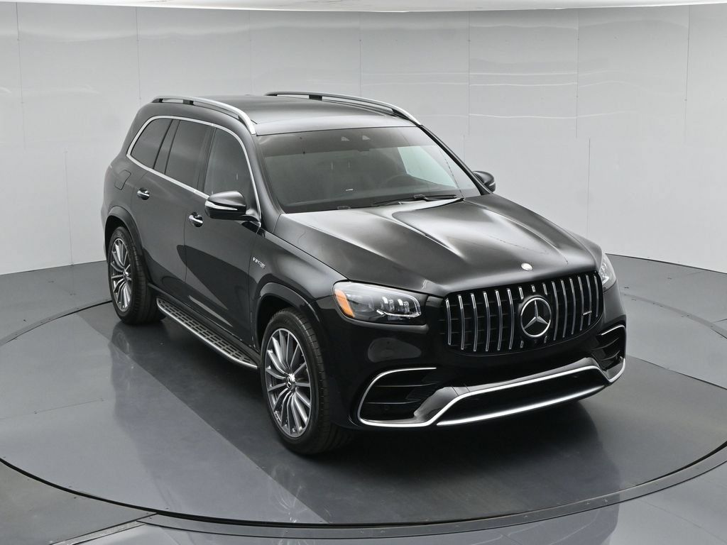 Used 2025 Mercedes-Benz GLS 63 AMG 4MATIC image 34