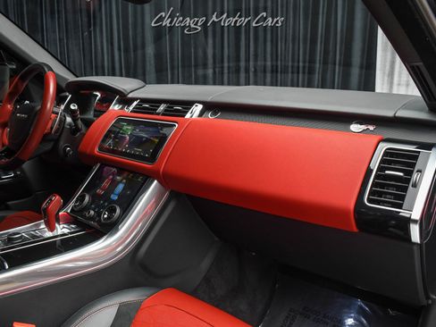 Used 2022 Land Rover Range Rover Sport SVR image 22