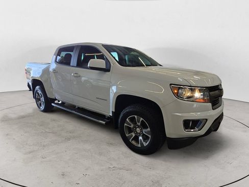 Used 2018 Chevrolet Colorado Z71 AWD/4WD image 5