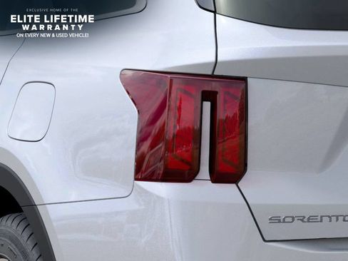New 2026 Kia Sorento S w/ S Panoramic Sunroof Package FWD image 12