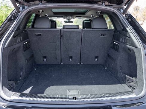 Used 2018 Audi SQ5 Premium Plus AWD/4WD image 19