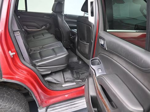 Used 2015 Chevrolet Tahoe LT w/ Luxury Package AWD/4WD image 11