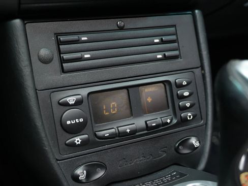 Used 2005 Porsche 911 Turbo image 38