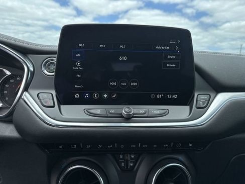 Used 2024 Chevrolet Blazer LT w/ Midnight/Sport Edition FWD image 25