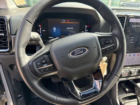 Used 2025 Ford Ranger XLT w/ Equipment Group 301A High AWD/4WD image 15