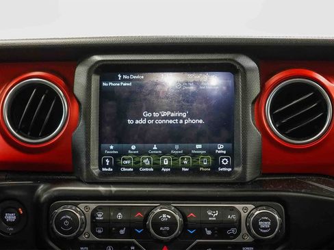 Used 2021 Jeep Wrangler Unlimited Rubicon w/ Xtreme Recon 35" Tire Package image 14