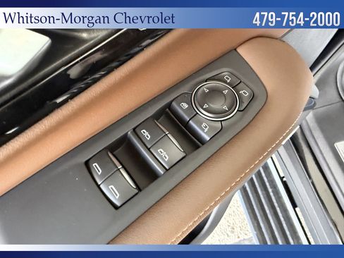 New 2026 Chevrolet Suburban High Country image 12