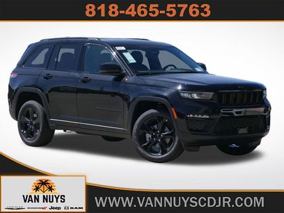 New 2025 Jeep Grand Cherokee Limited w/ Black Appearance Package
