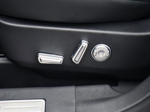 Used 2026 Lincoln Nautilus Premier w/ Jet Appearance Package AWD/4WD image 14